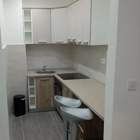 Nika With Jacuzzi Appartement *
